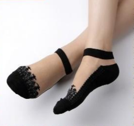 Women Designed Lace Socks